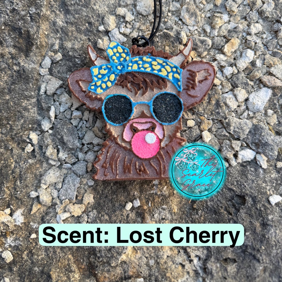 Highland Cow with Glasses & Bubble Car Freshie